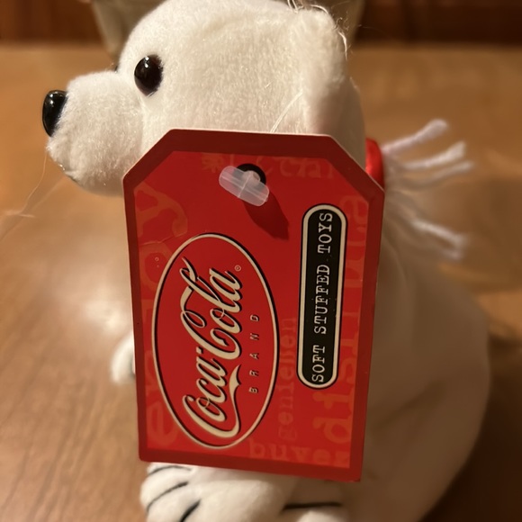 Vintage Coca Cola Drink Bottle with Signature Polar Bear - Picture 4 of 8